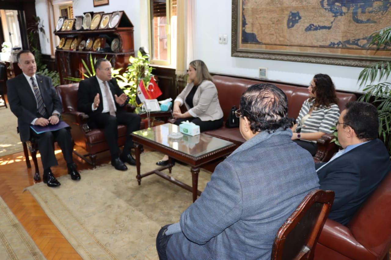 3f2a747e 9c4c 48b8 97b3 ea83a115d73f