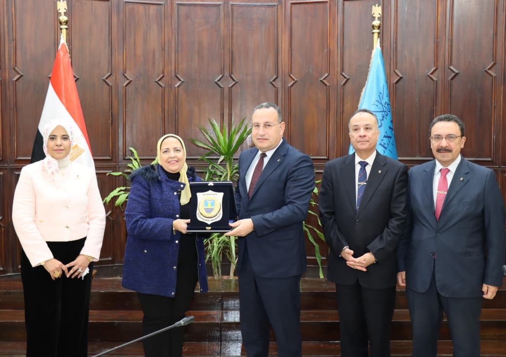 b8da433e ed34 4eee 95b3 daa1694f0f27