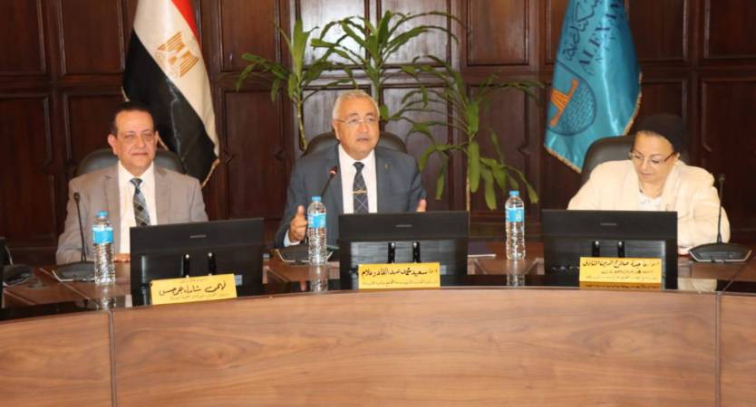 Community Service and Environmental Development Council Discusses Alexandria University's  Comprehensive Summer Maintenance Plan