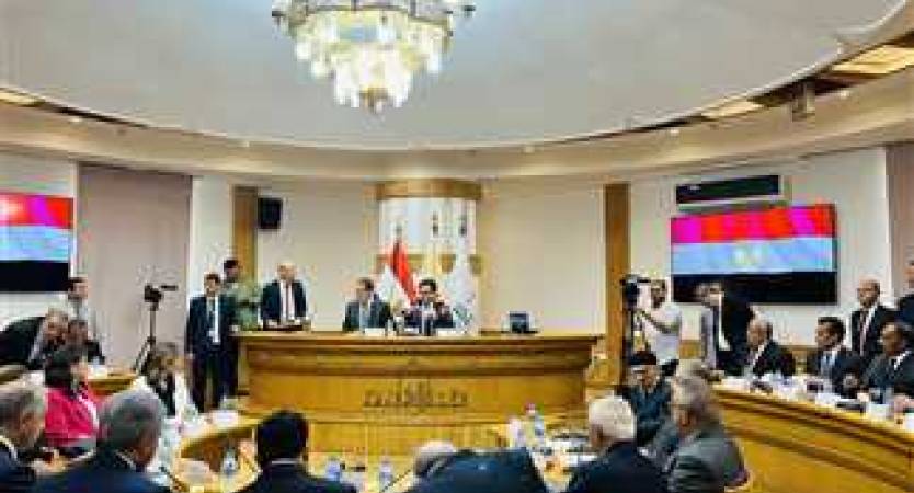 رئيس جامعة الإسكندرية يهنئ الفائزين بجوائز الدولة من وزارة الثقافة لعام 2025