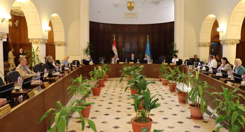 مجلس الدراسات العليا والبحوث يناقش مفهوم النشر العلمي وبعض التعديلات المقترحة على مقرر الذكاء الأصطناعى