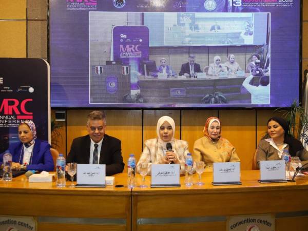 نائب رئيس جامعة الإسكندرية تفتتح المؤتمر السنوي الرابع لمركز الأبحاث الطبية بكلية الطب