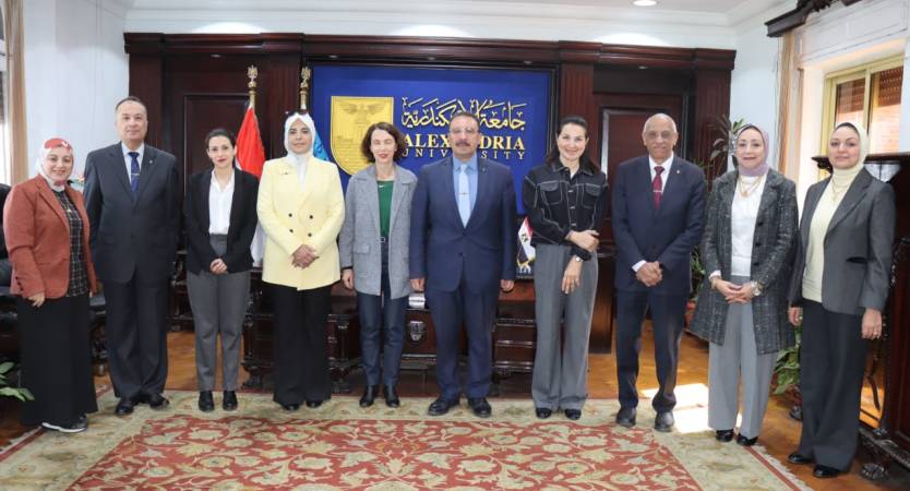 تعزيزًا للتعاون الدولي.. جامعة الإسكندرية تبحث مع 