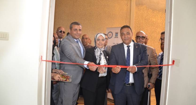 نائب رئيس جامعة الإسكندرية تفتتح أعمال تطوير معمل الفيزياء بكلية العلوم بالشاطبي