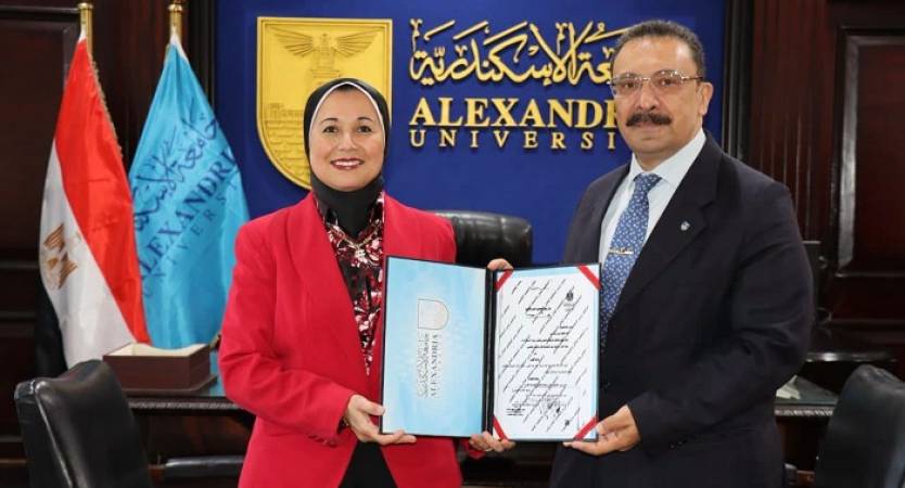 القائم بأعمال رئيس جامعة الإسكندرية يستقبل العمداء الجدد ويؤكد دعم تطوير الكليات