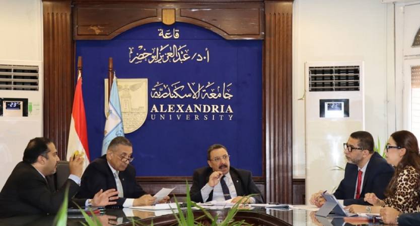 المجلس الأعلى للطلاب ذوي الهمم بجامعة الإسكندرية يناقش تطوير الخدمات التعليمية والداعمة