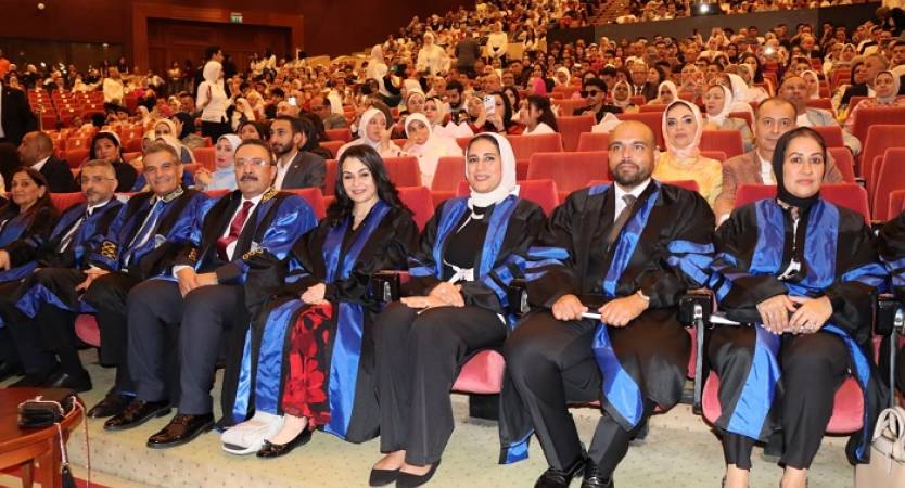 كلية طب الأسنان تحتفل بتخريج الدفعة الـ78
