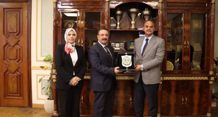 Acting President of Alexandria University Congratulates Alexandria Security Director on His New Appointment