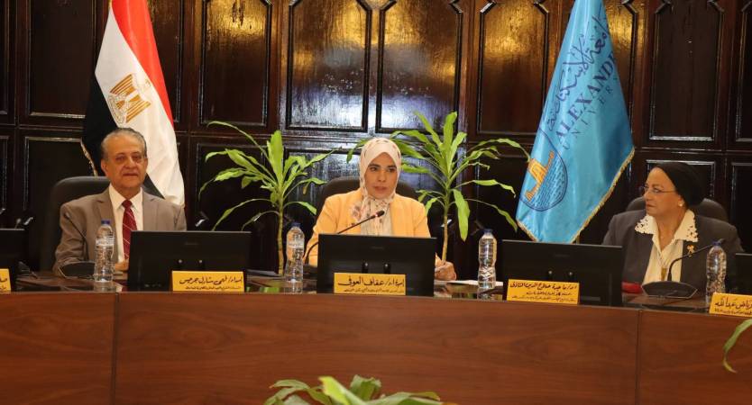 جامعة الإسكندرية تعزز منظومة الاستدامة وإدارة المخلفات وتبحث فصلها من المنبع وإعادة تدويرها