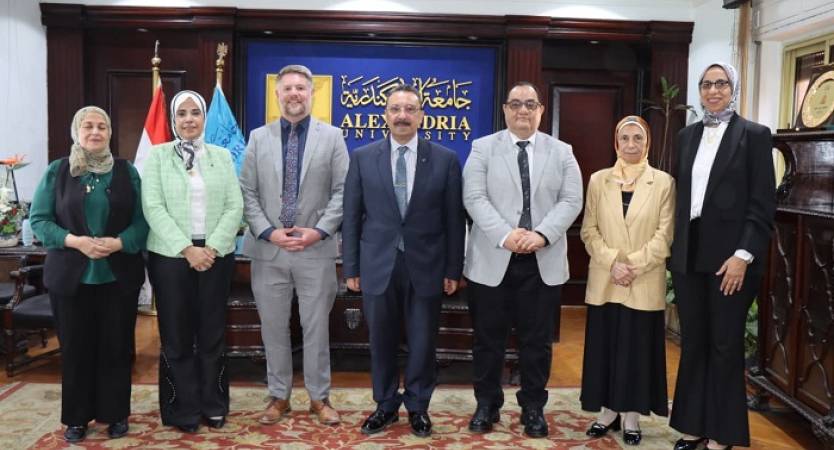 Acting President of Alexandria University Receives U.S. Accreditation Review Team Following Pharmacy College Visit