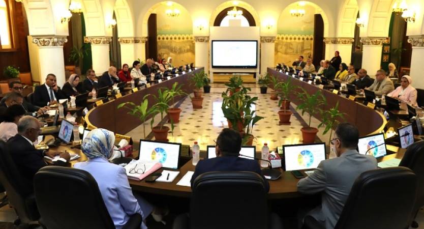 قرارات جمهورية بتعيين عميدتين جديدتين بكليتي التربية النوعية والتربية للطفولة المبكرة