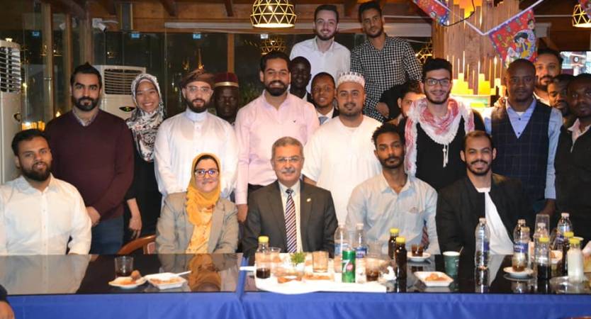 جامعة الإسكندرية تنظم حفل إفطار جماعي للطلاب الوافدين