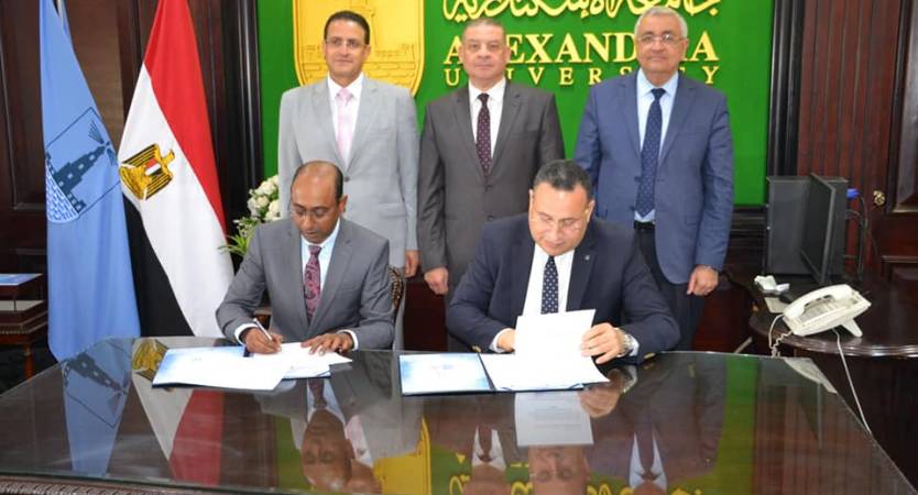 جامعة الإسكندرية توقع مذكرة تفاهم مشتركة مع شركة أسمنت العامرية