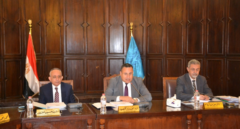 مجلس جامعة الإسكندرية يشيد بنجاح مصر في استضافة مؤتمر المناخ COP27