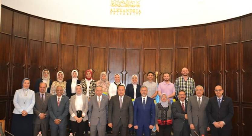 تكريم الفائزين فى مبادرة جامعة الإسكندرية لدعم البحوث 