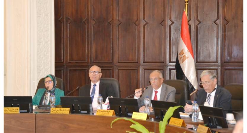 Education and Student Affairs Council at Alexandria University Discusses Preparations for Second Semester Final Exams