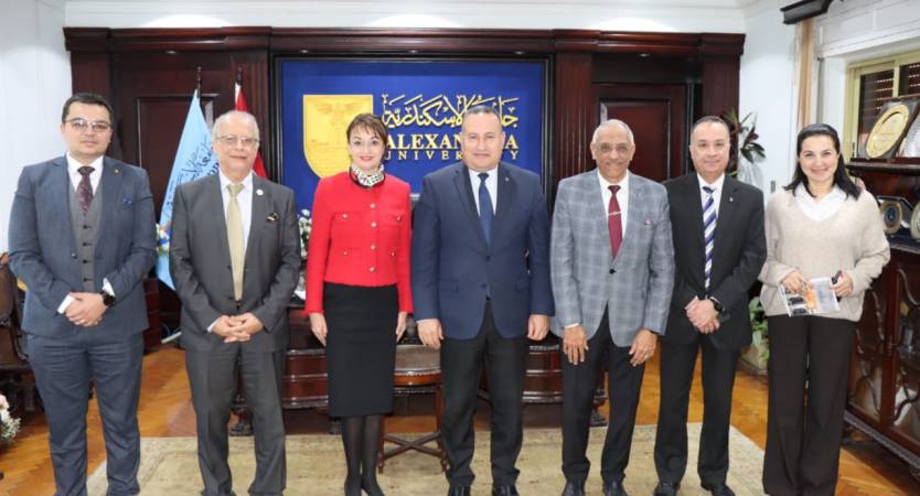 Alexandria University Receives Ambassador of Romania in Cairo